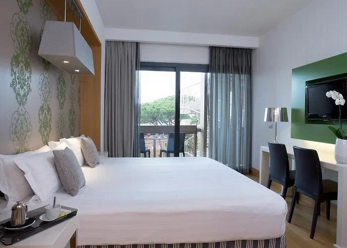 Wyndham Midas Hotel 4*
