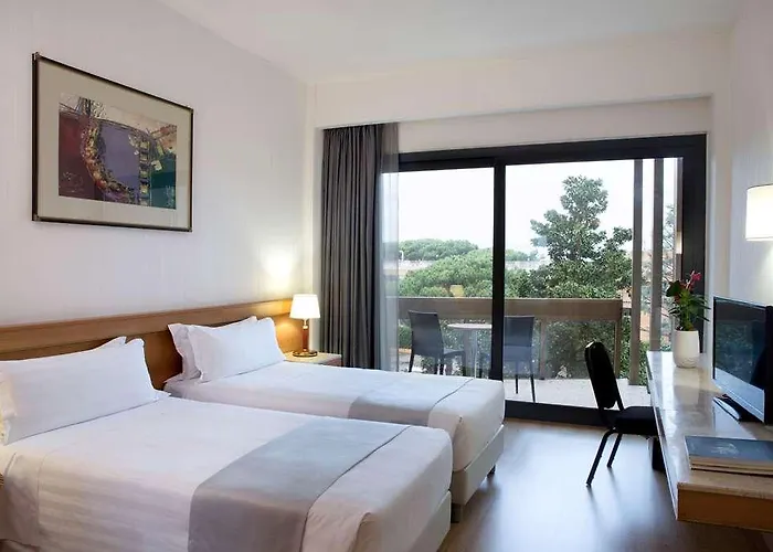 Wyndham Midas Hotel