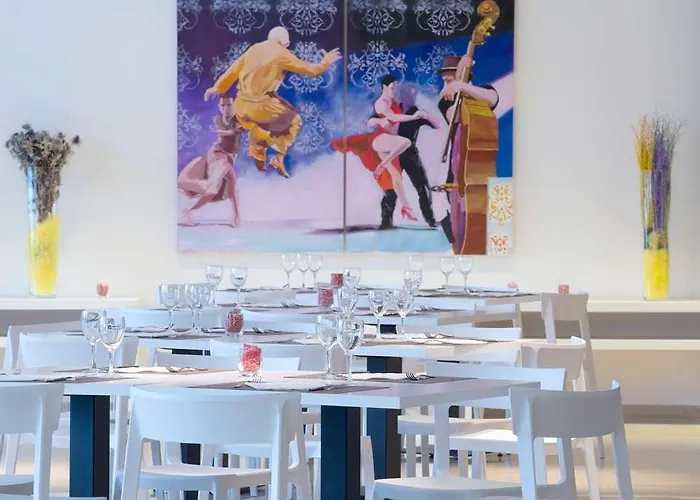 Hotel Wyndham Midas 4*